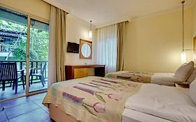 Amara Club Marine Nature